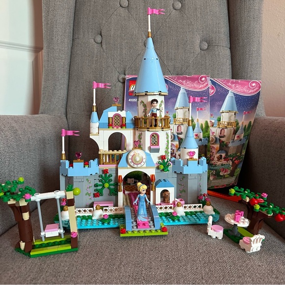 Lego Other - LEGO Disney Princess Cinderella Enchanted Castle Set - Blue and Pink - 41055